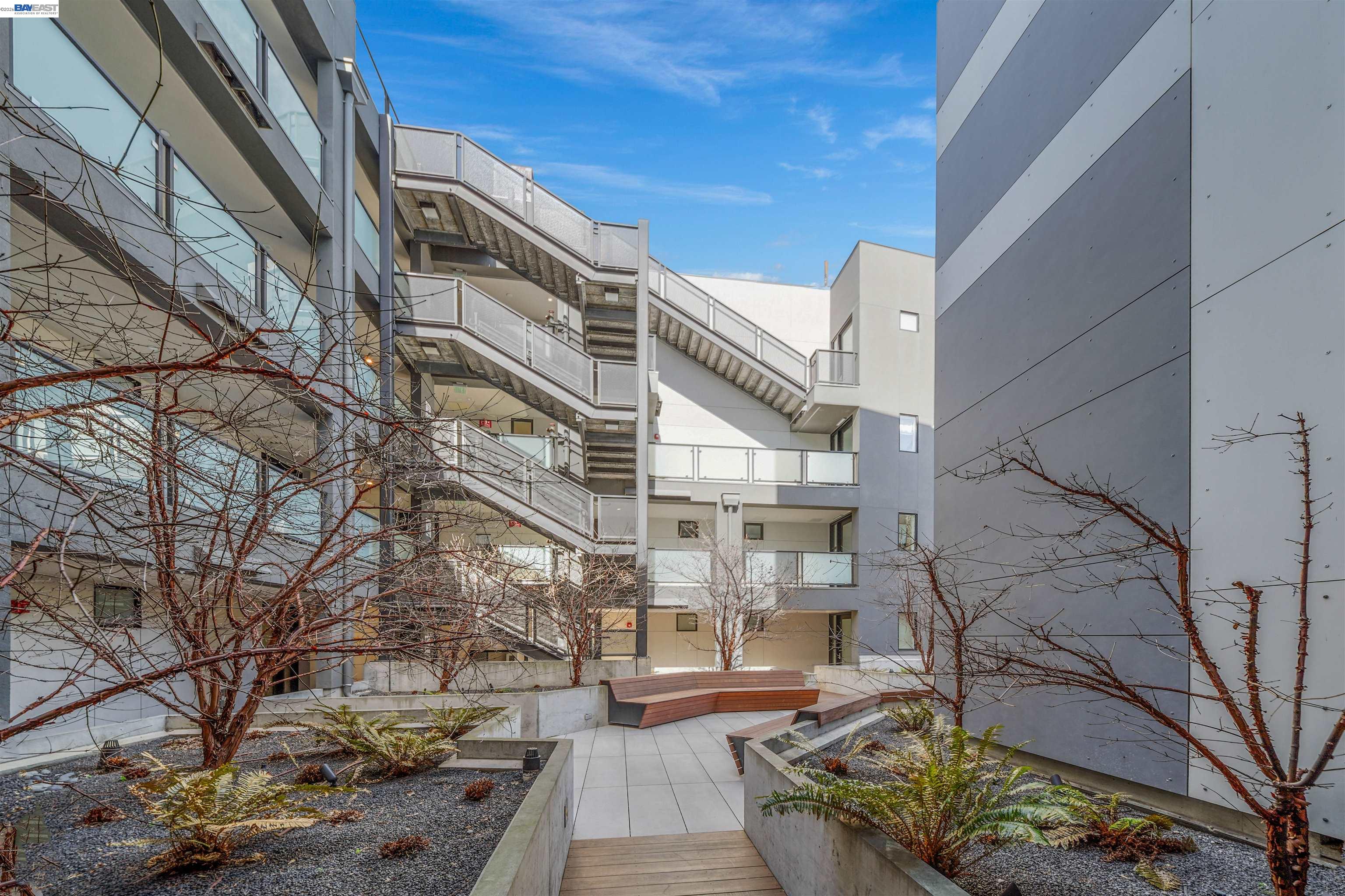 580 Hayes St #203, San Francisco