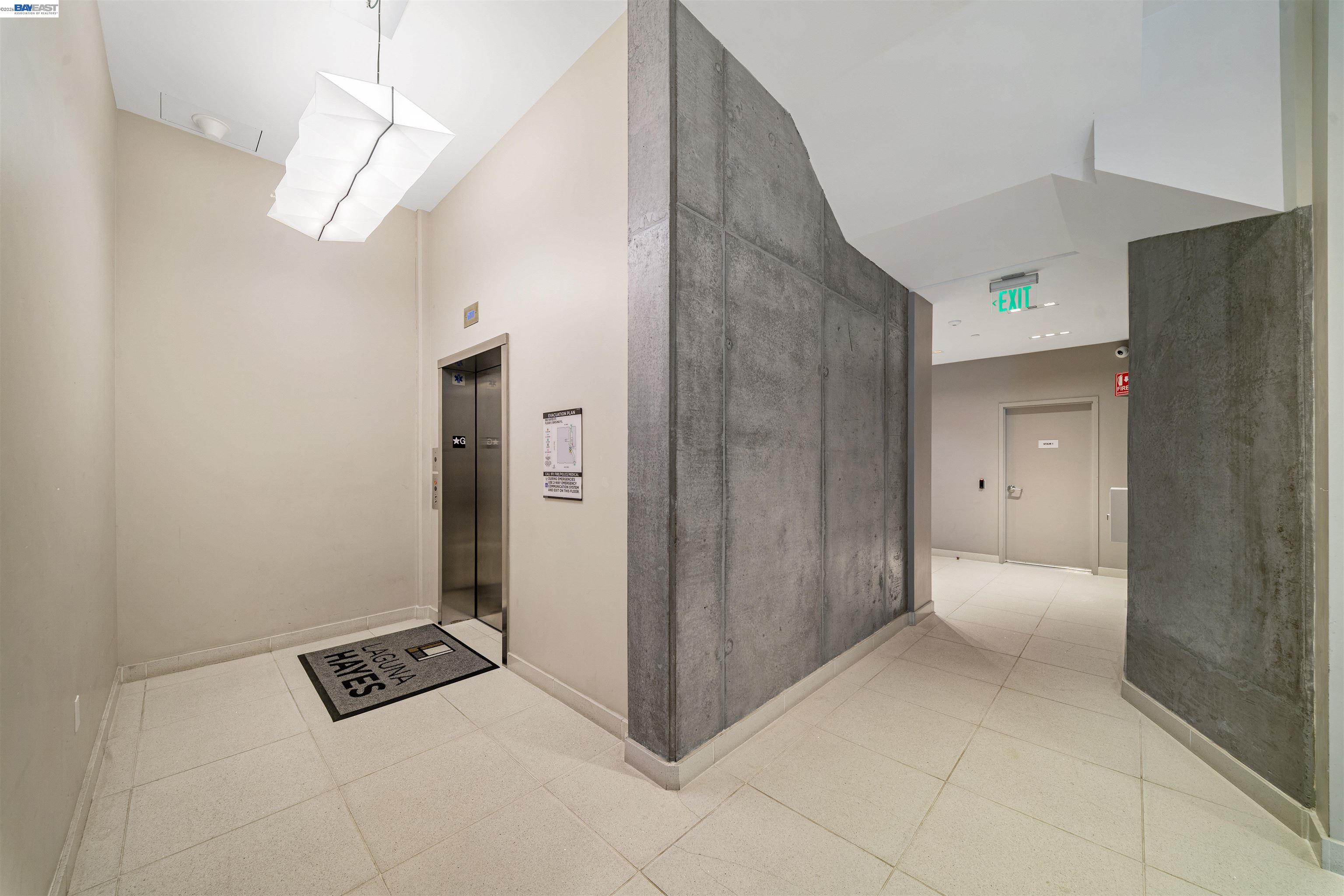580 Hayes St #203, San Francisco