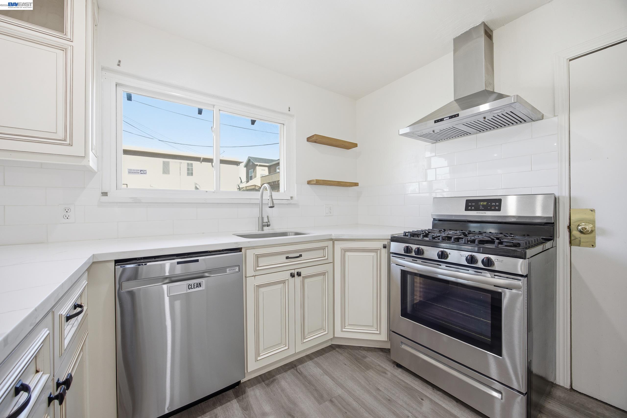 5311 Gray Street, Oakland