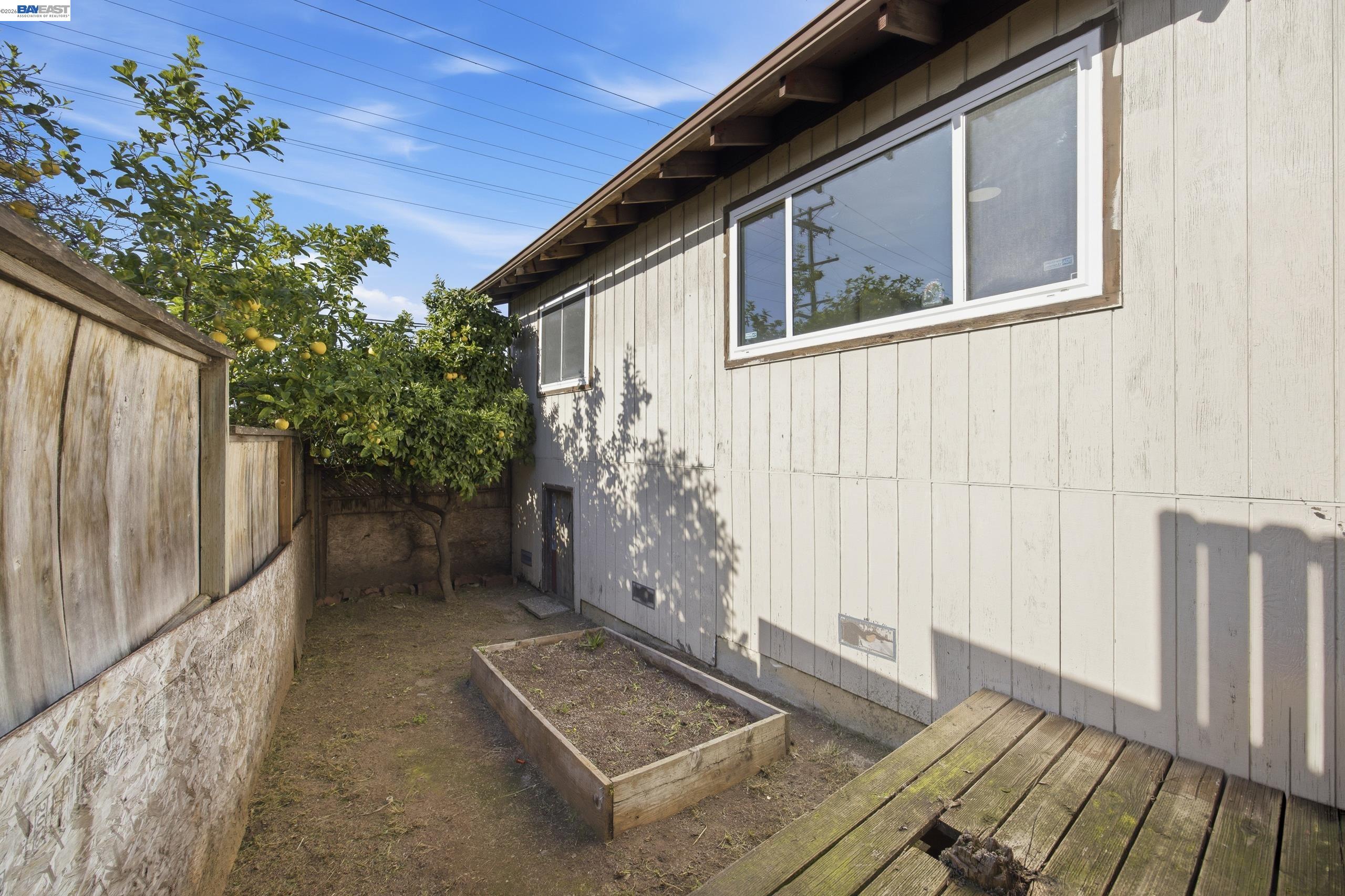 5311 Gray Street, Oakland