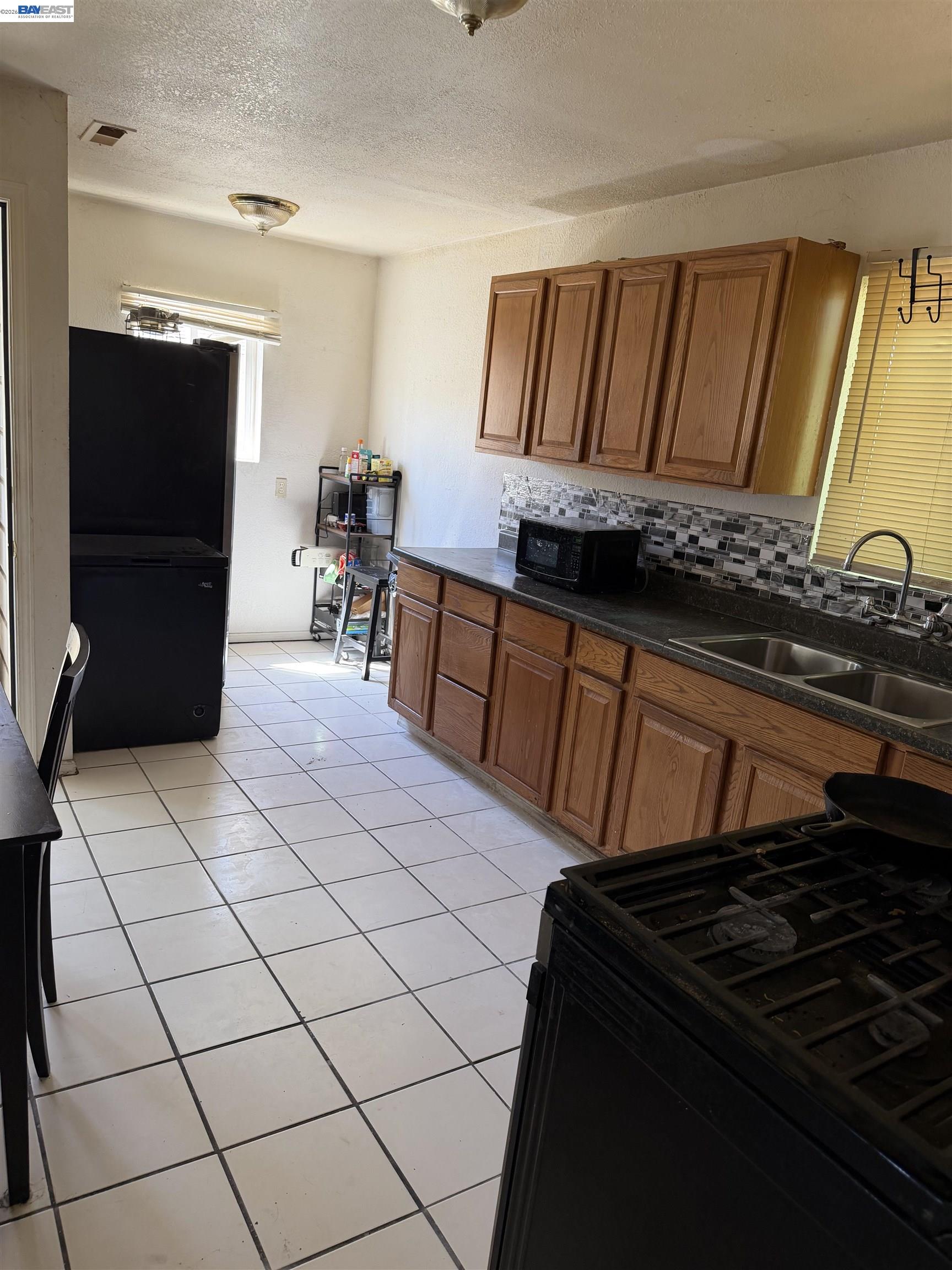 344 Blain Ave