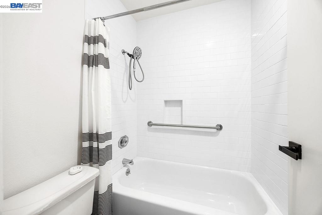 2077 Washington Ave # 212