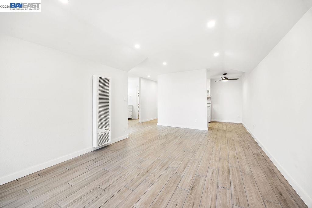 2077 Washington Ave # 212