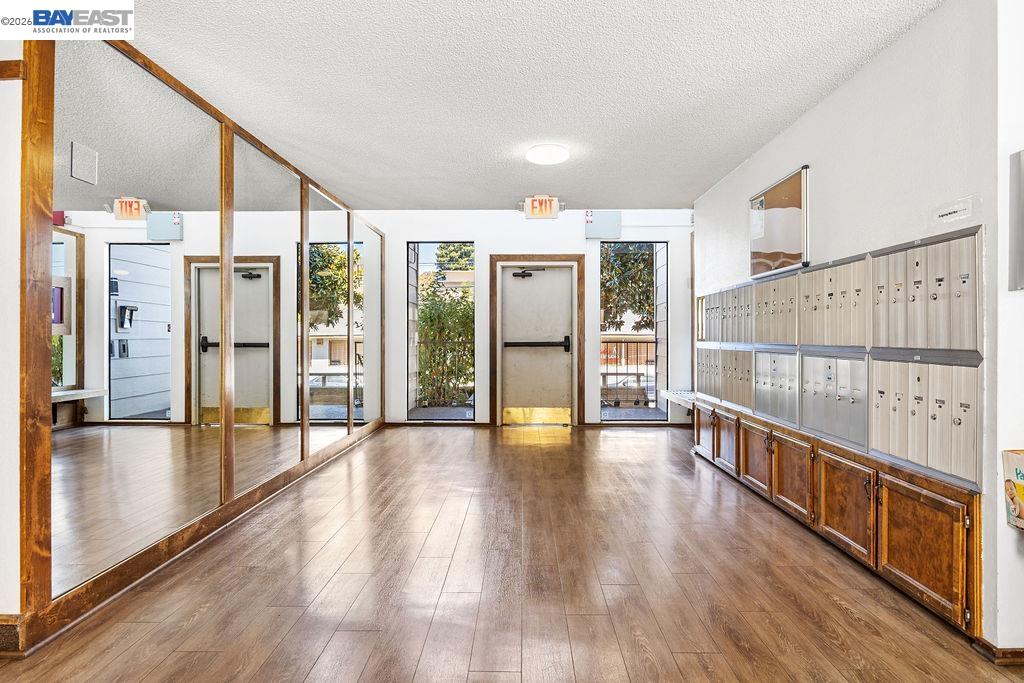 2077 Washington Ave # 212