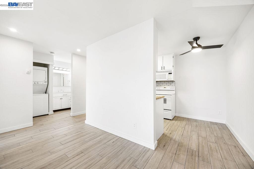 2077 Washington Ave # 212