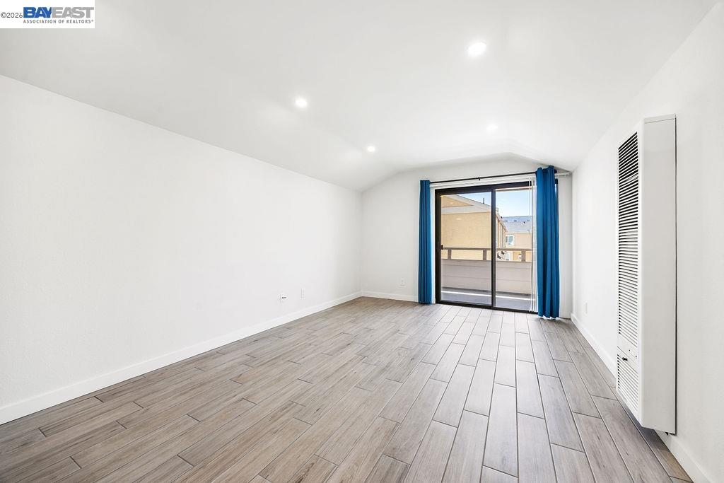 2077 Washington Ave # 212