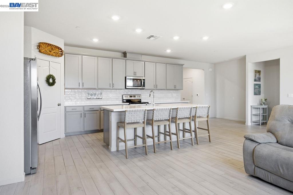 1012 Ramos Drive, Winters