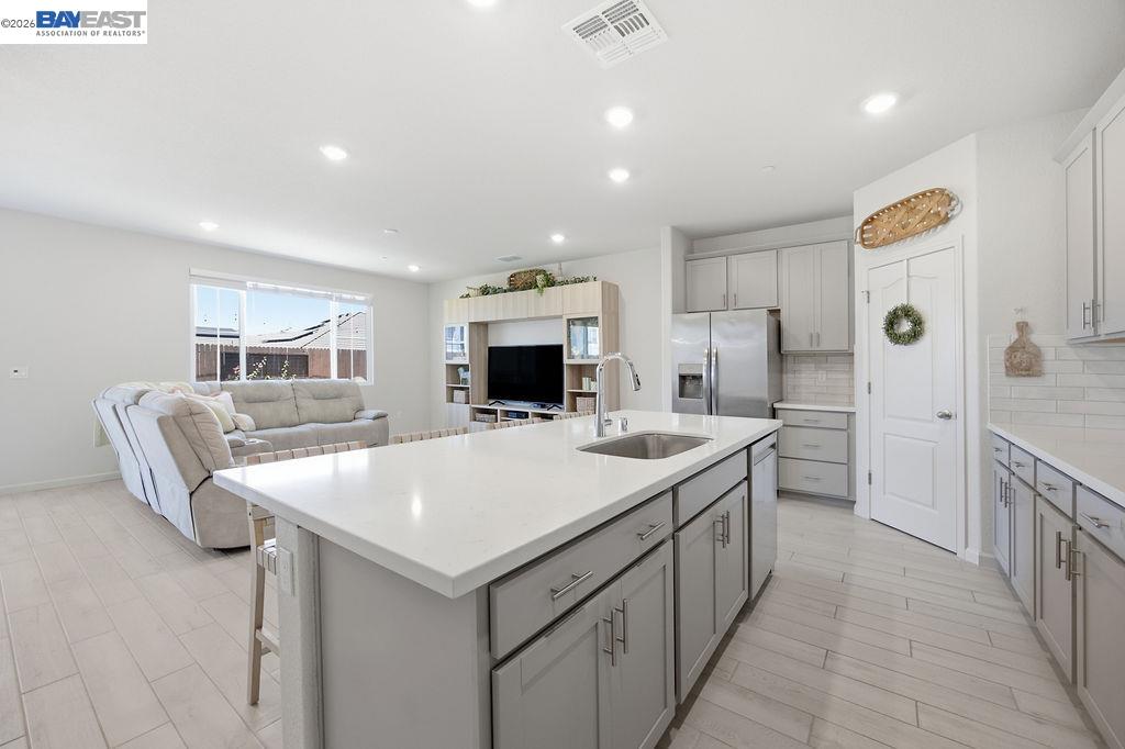 1012 Ramos Drive, Winters