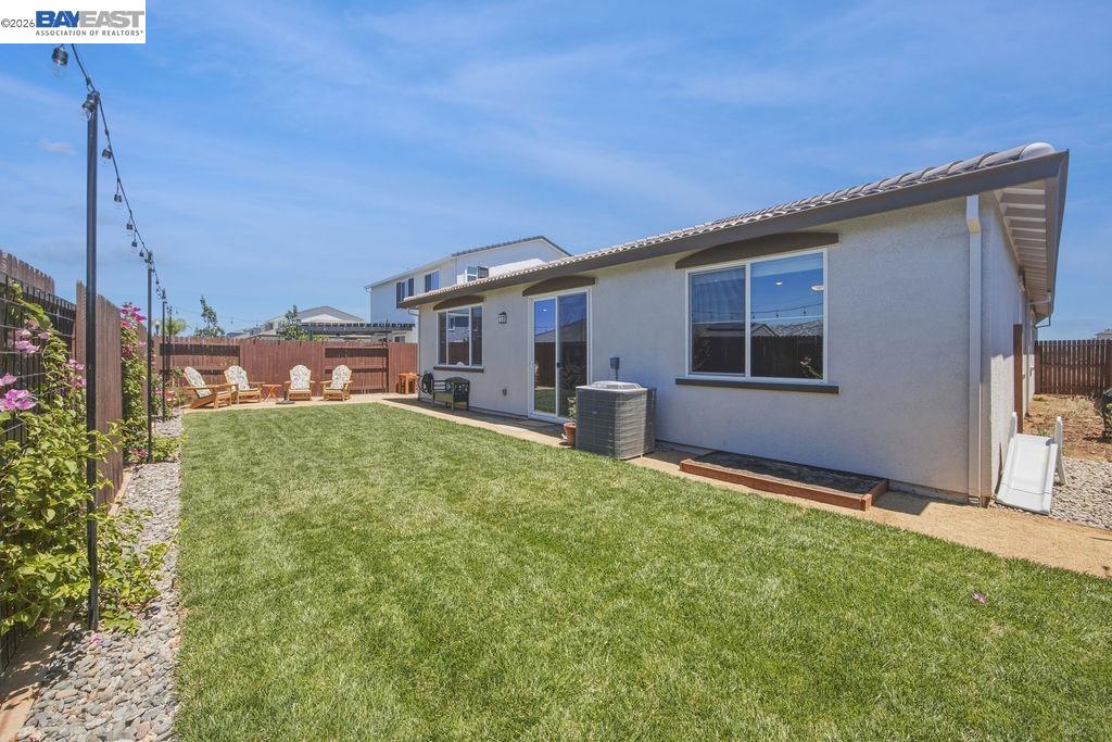 1012 Ramos Drive, Winters