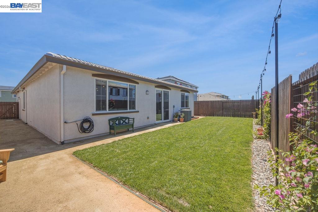 1012 Ramos Drive, Winters
