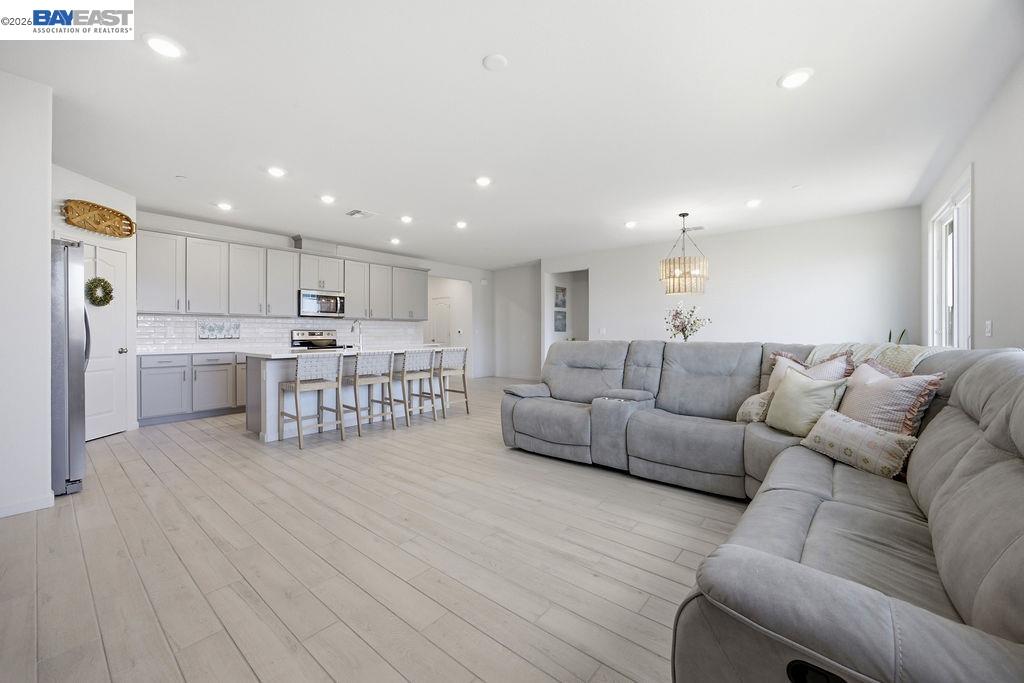 1012 Ramos Drive, Winters