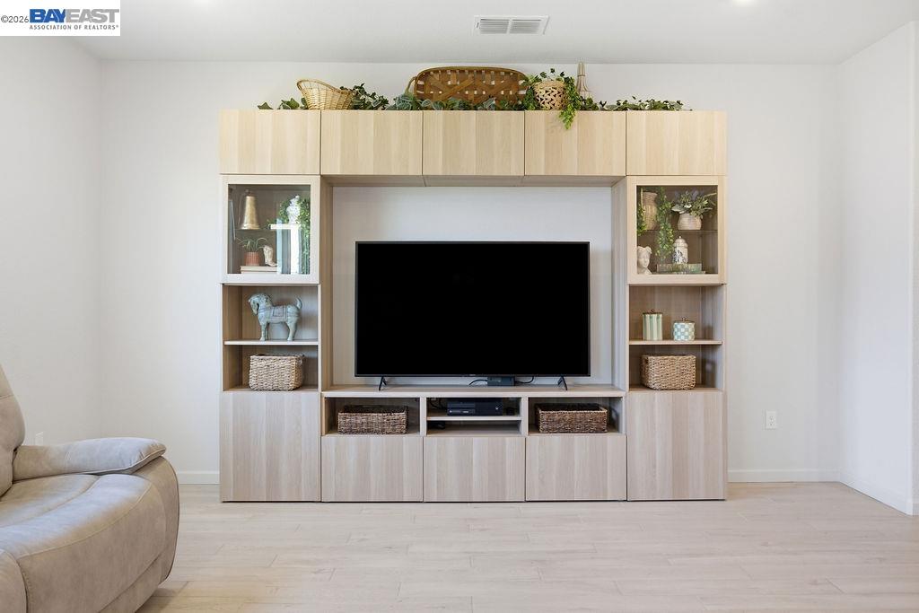 1012 Ramos Drive, Winters