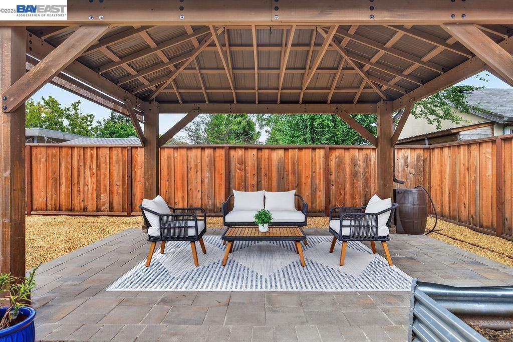 1120 Henderson Avenue, Menlo Park