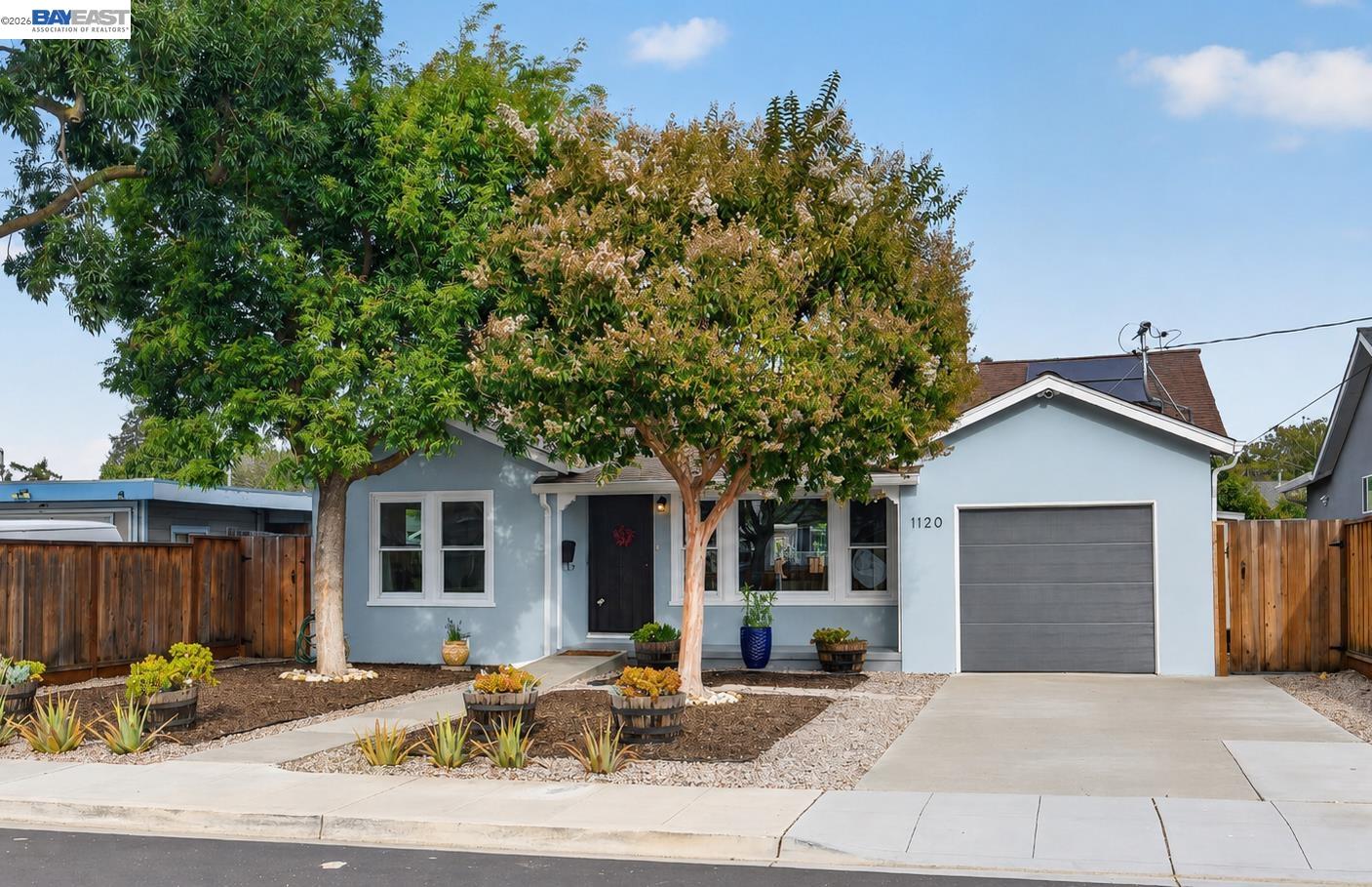 1120 Henderson Avenue, Menlo Park