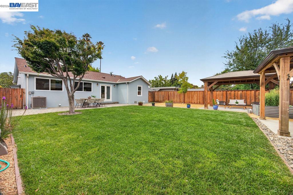 1120 Henderson Avenue, Menlo Park