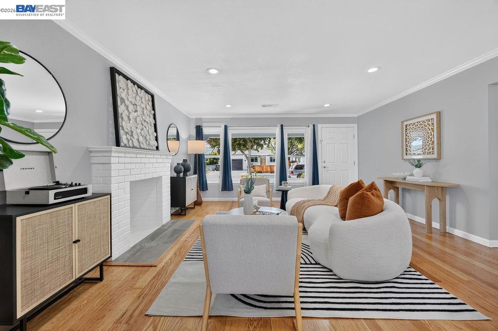 1120 Henderson Avenue, Menlo Park