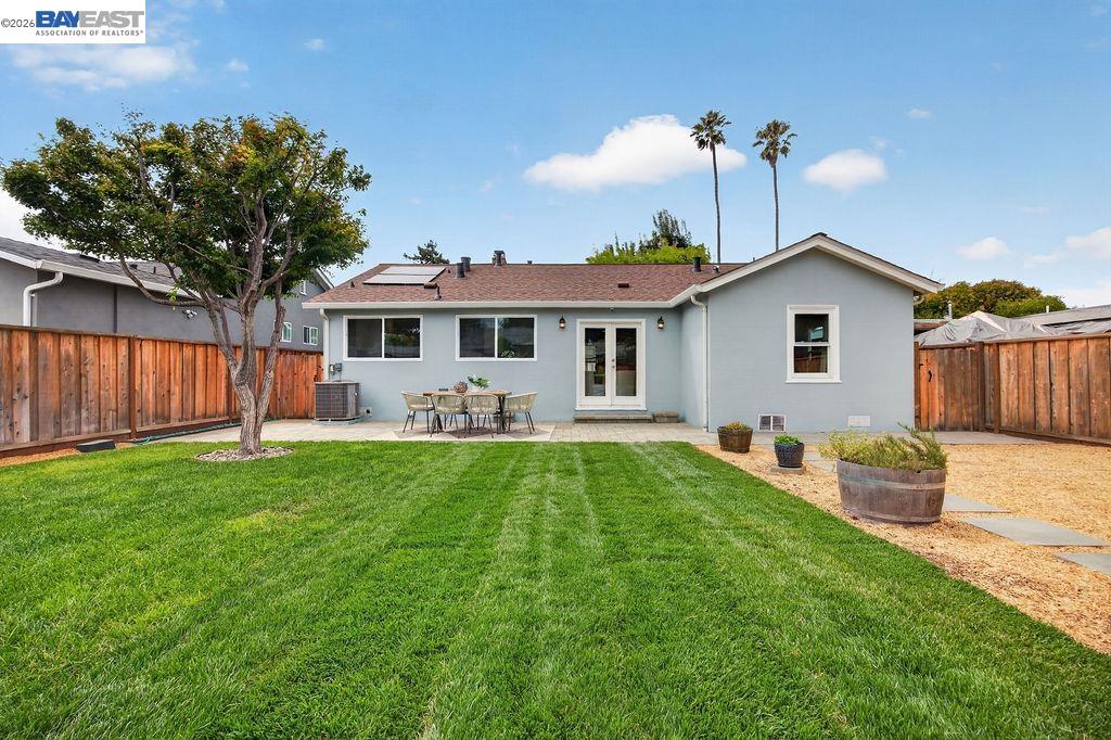 1120 Henderson Avenue, Menlo Park