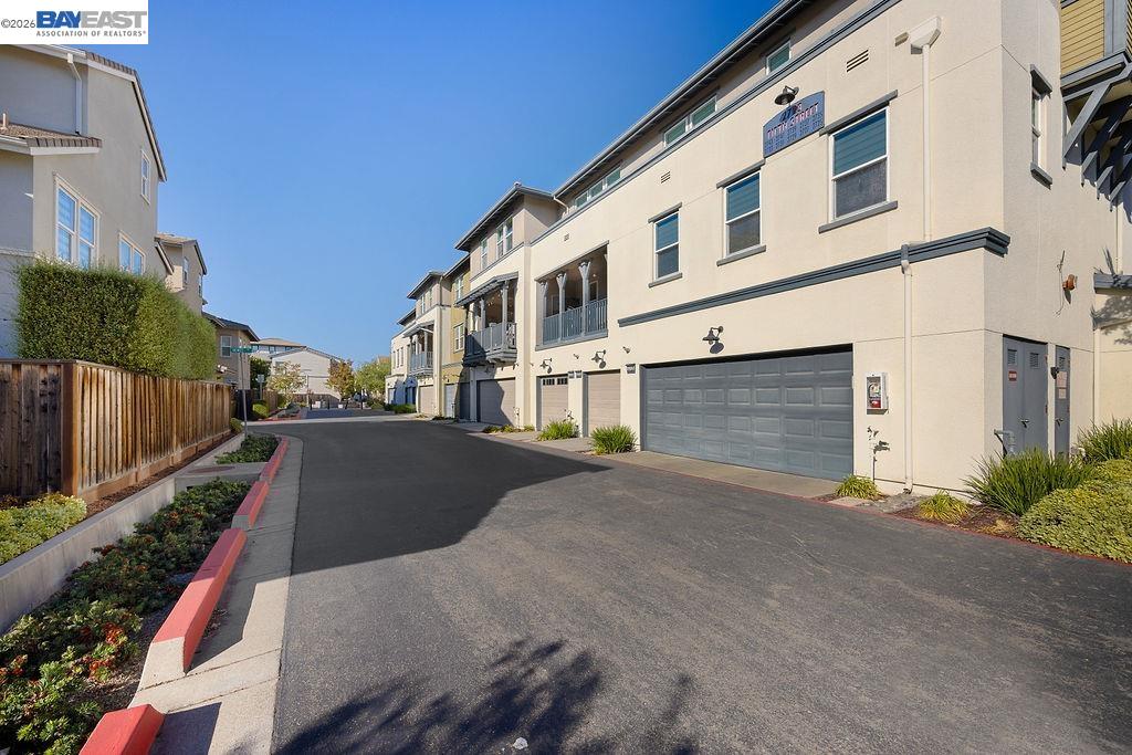 2729 5Th St, Alameda