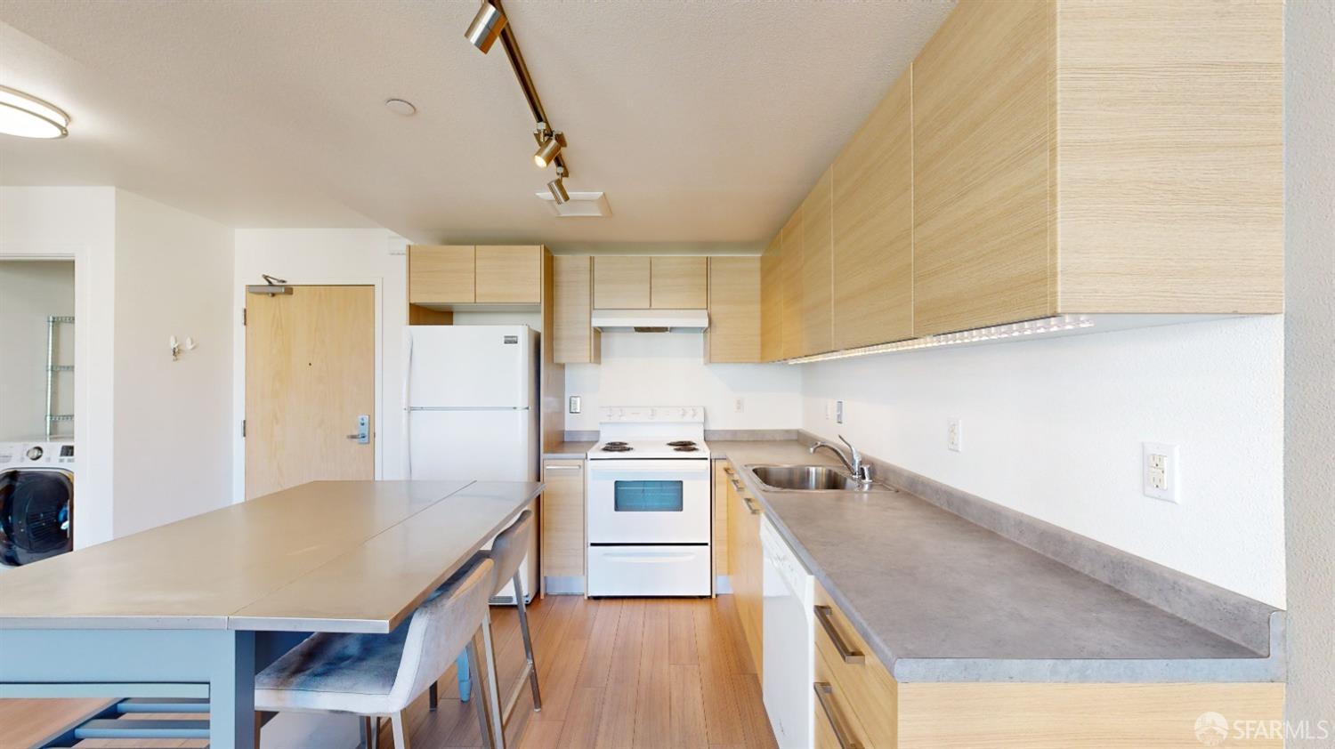 31 Page Street # 505