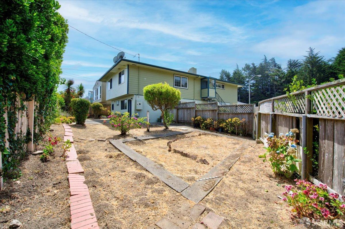 96 Santa Rita Avenue