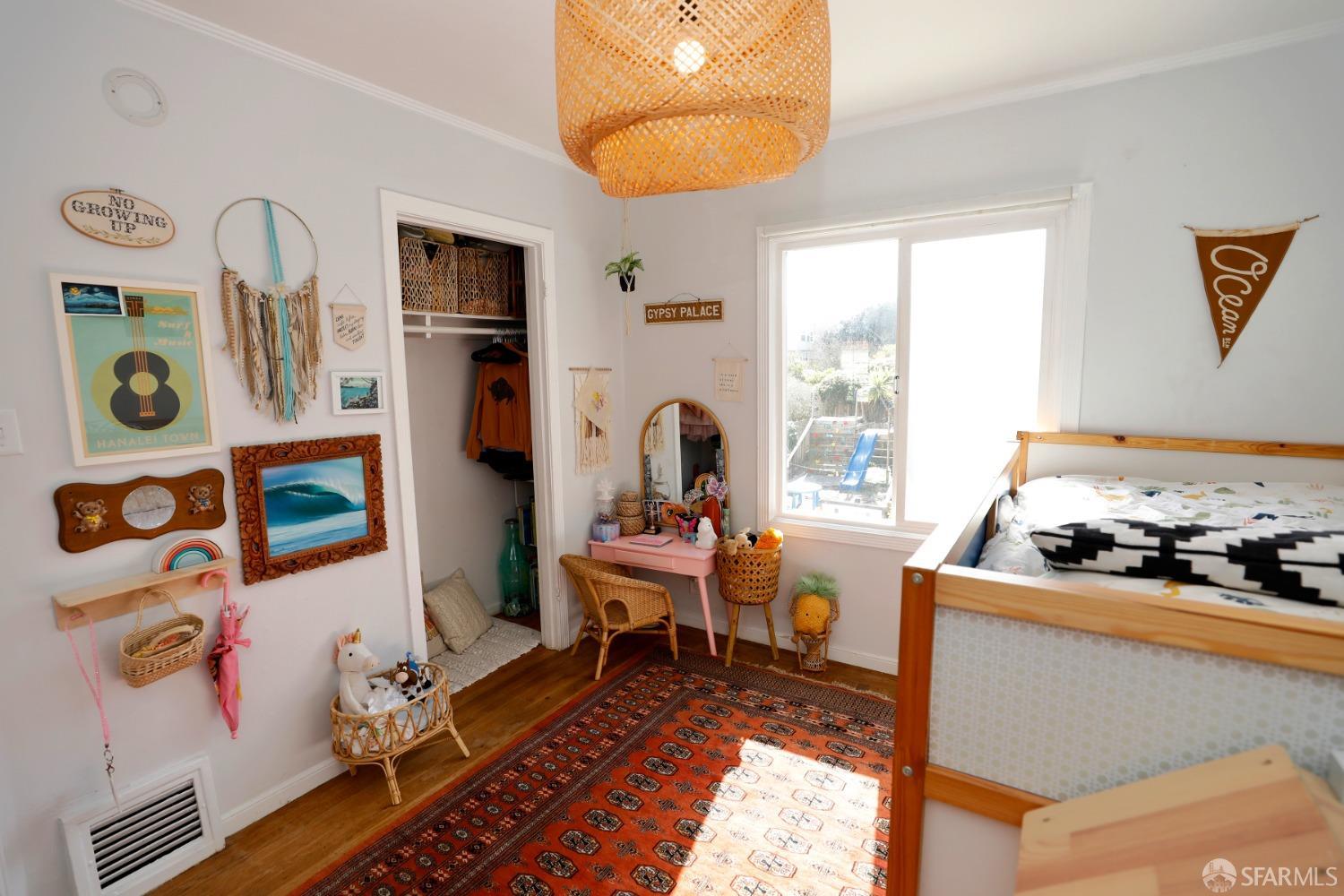 2337-2339 Judah Street