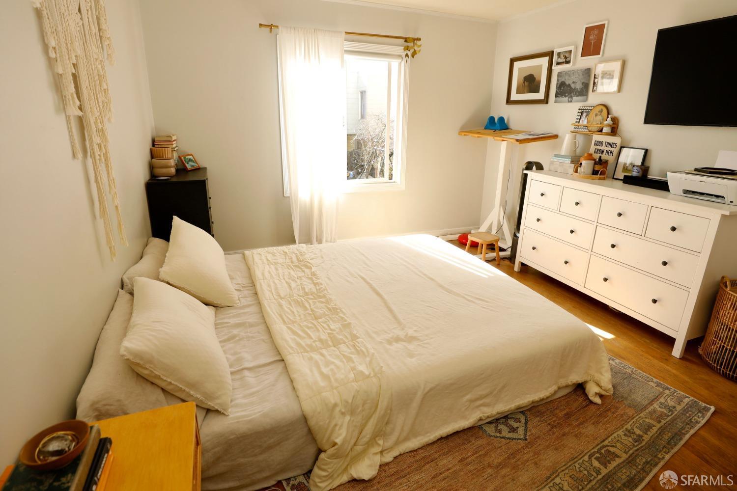 2337-2339 Judah Street