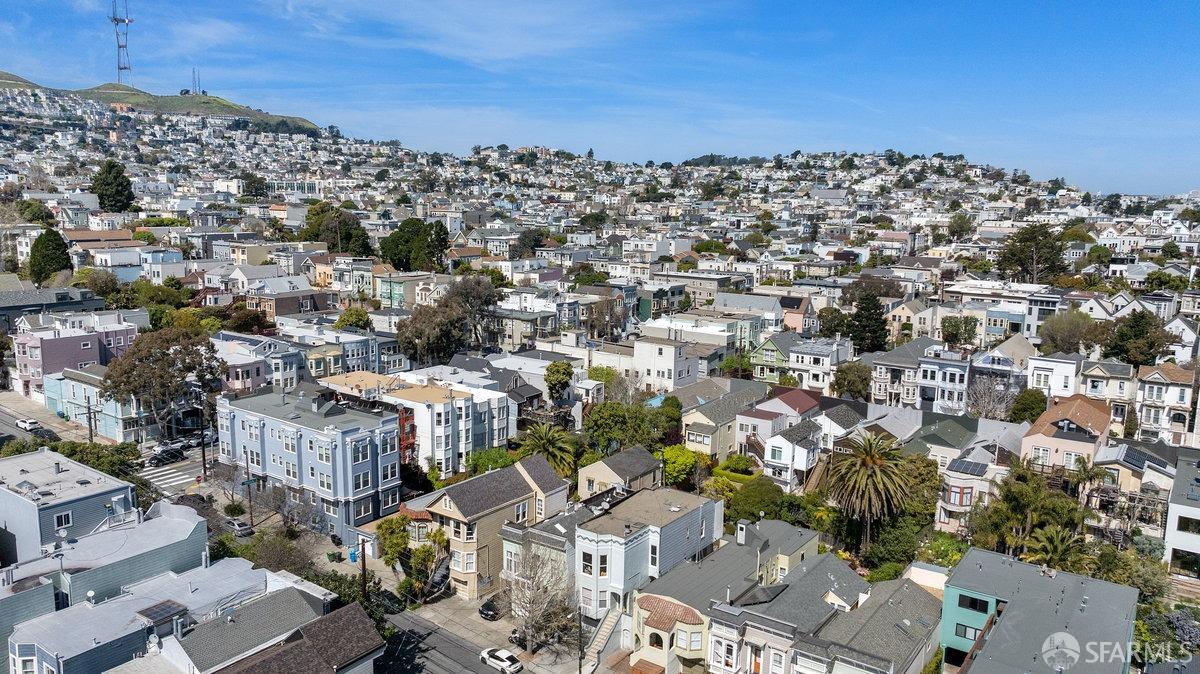 236-236B 27th Street