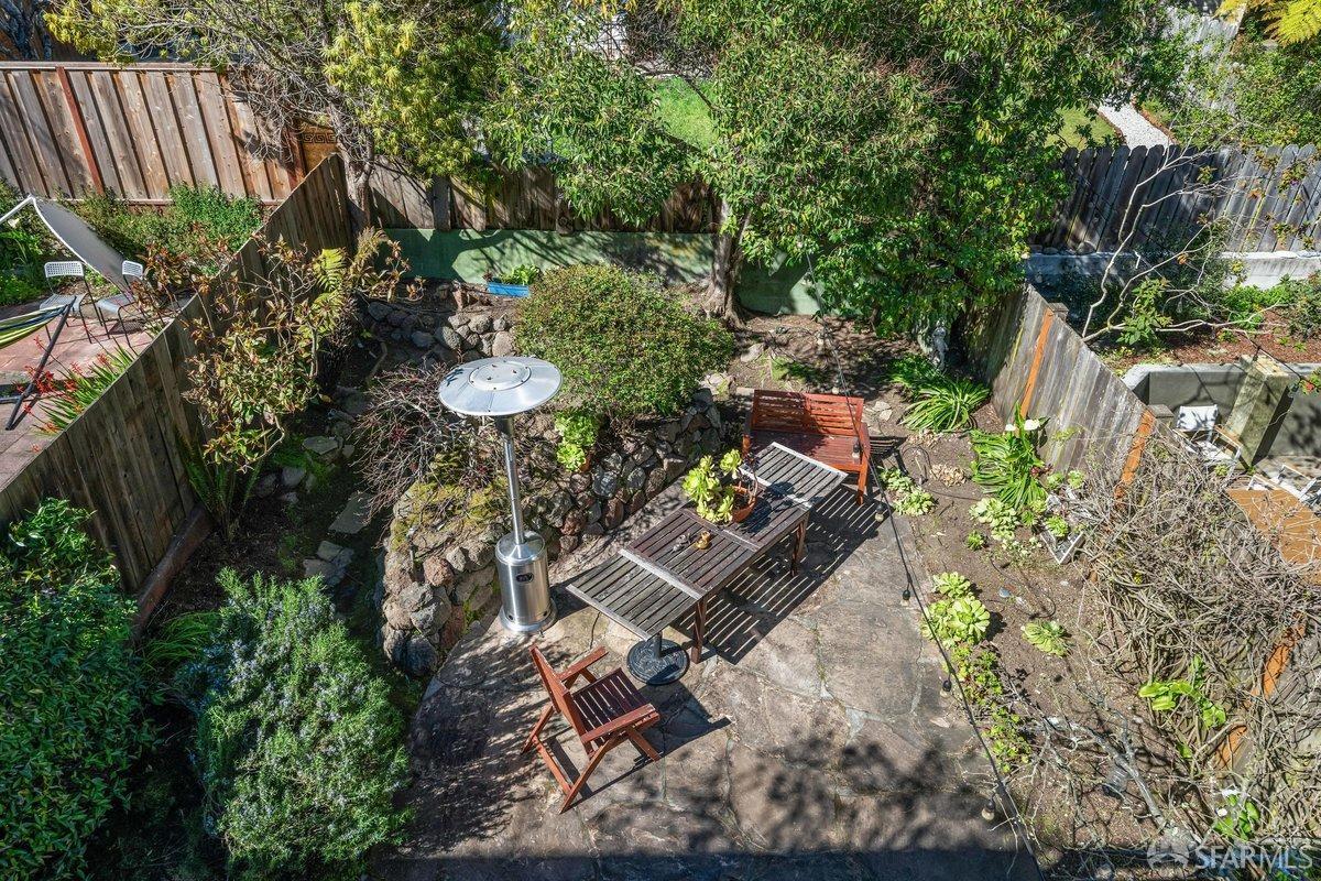 236-236B 27th Street