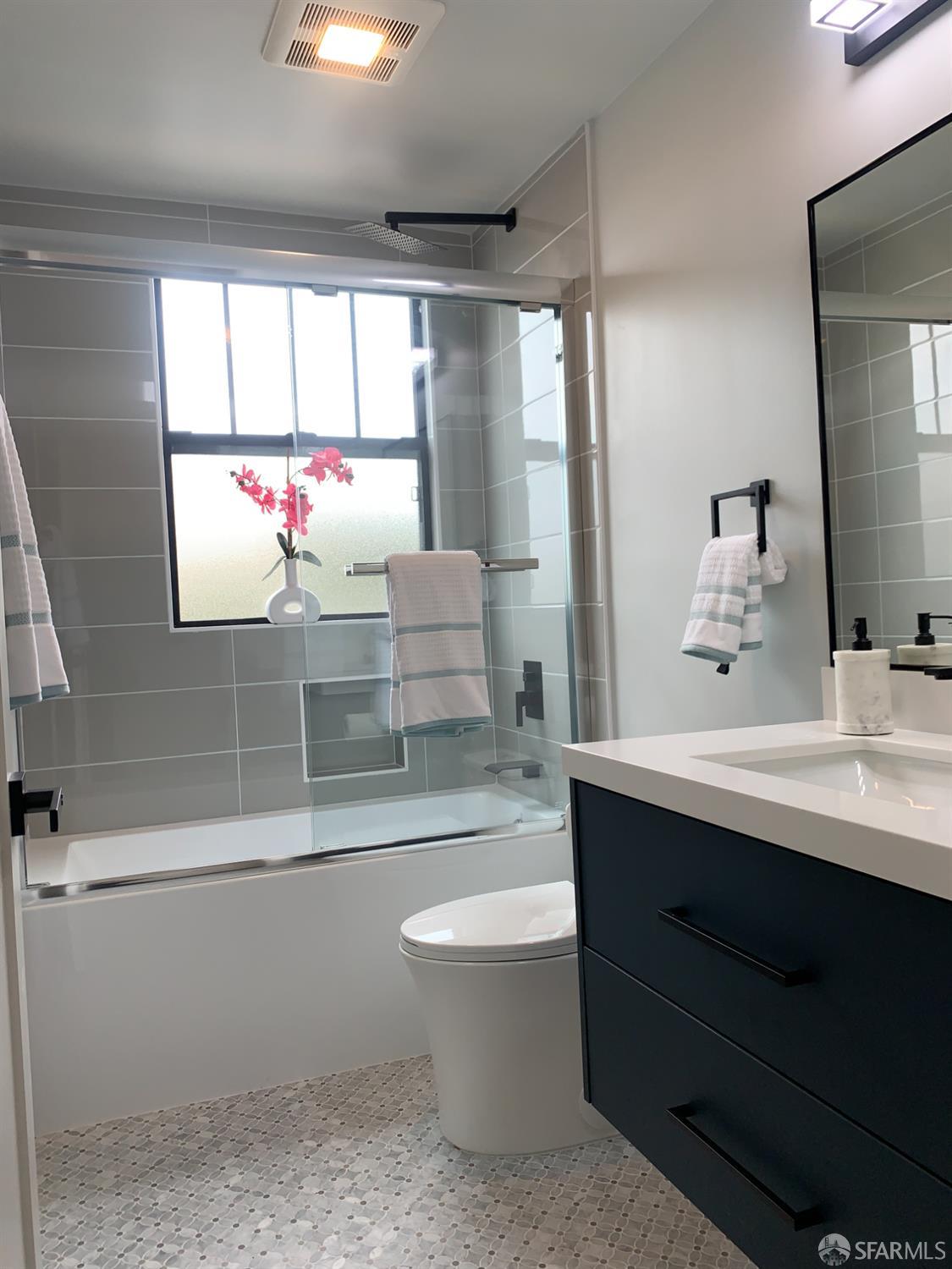 1643 Cabrillo Street