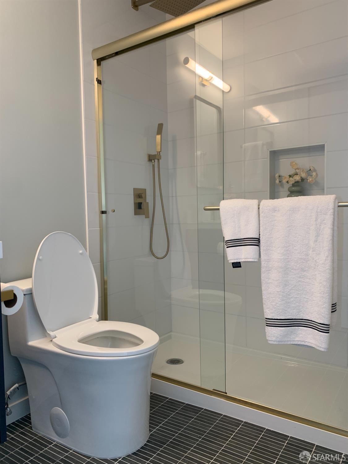 1643 Cabrillo Street