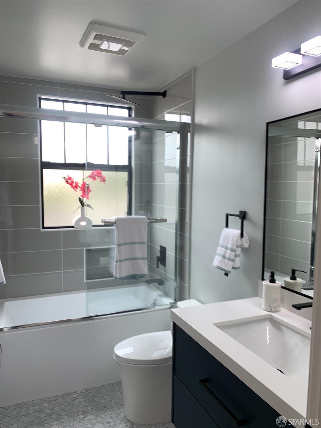 1643 Cabrillo Street