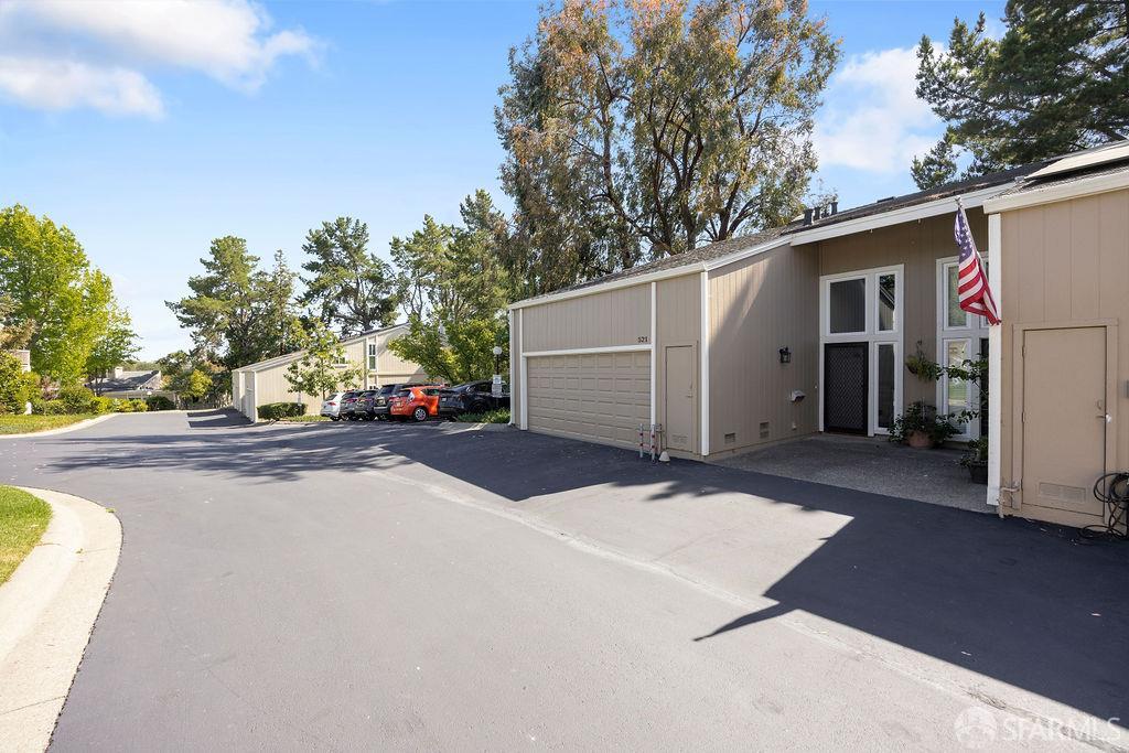 521 Ridgeview Court, Pleasant Hill