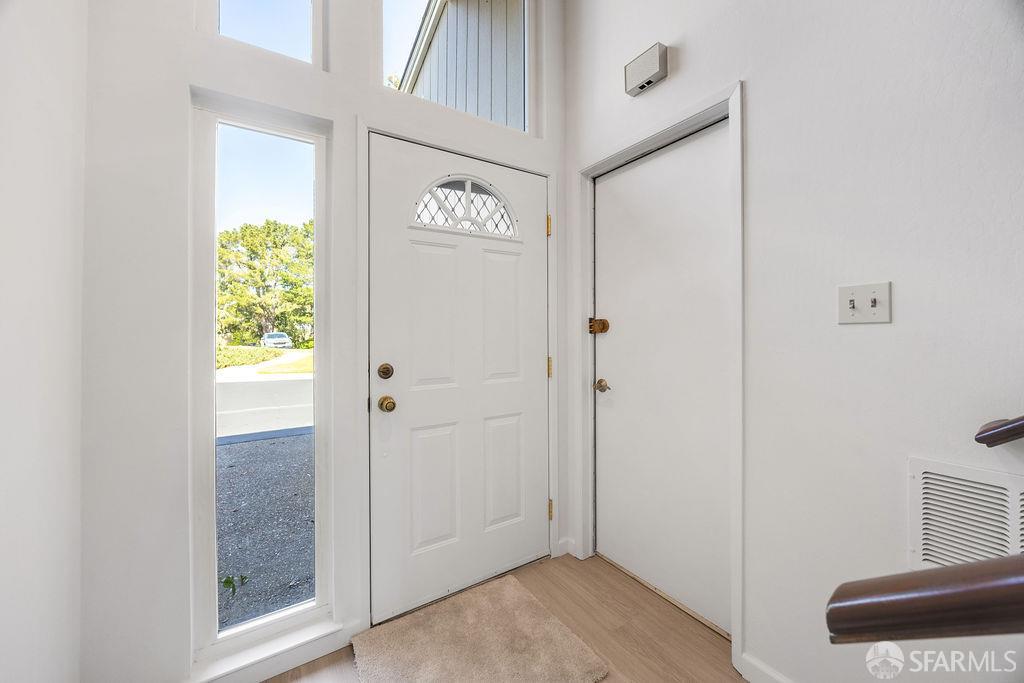 521 Ridgeview Court, Pleasant Hill