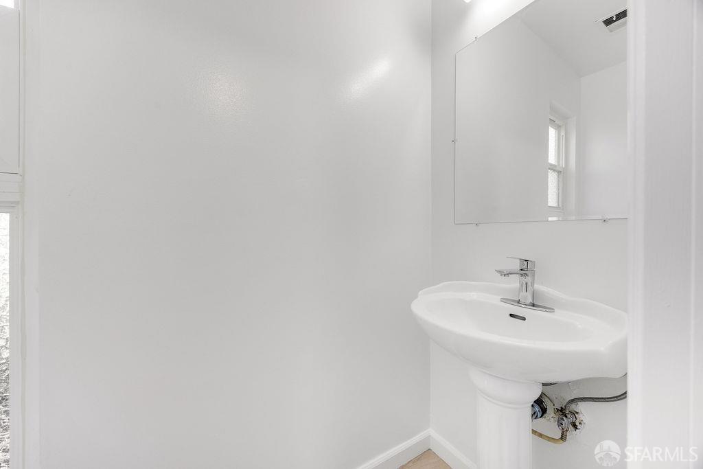 521 Ridgeview Court, Pleasant Hill