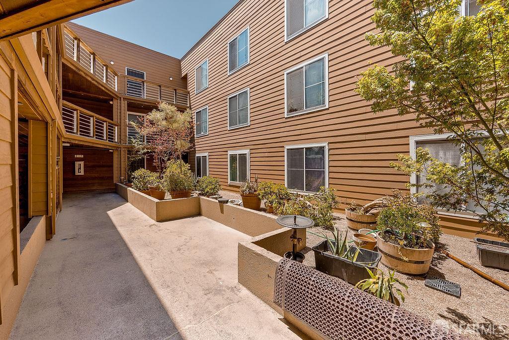 2901 Macarthur Boulevard #104, Oakland