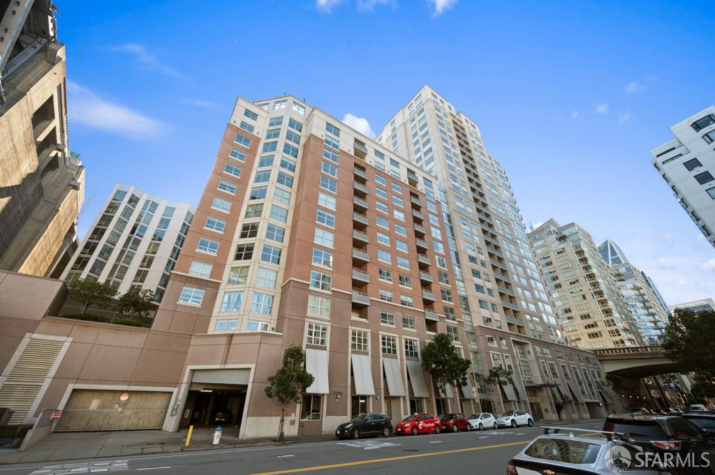 400 Beale Street # 403