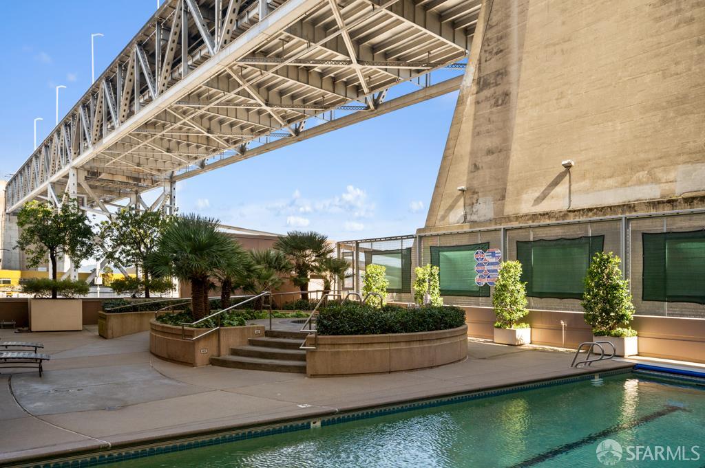 400 Beale Street # 403