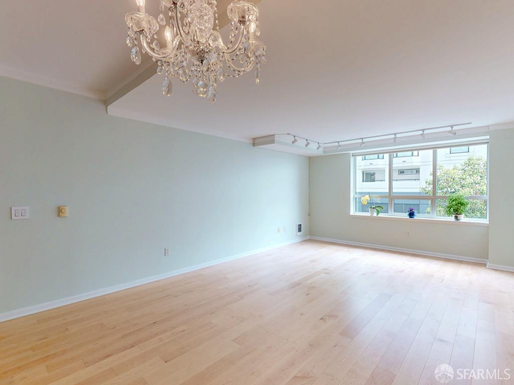 400 Beale Street # 403