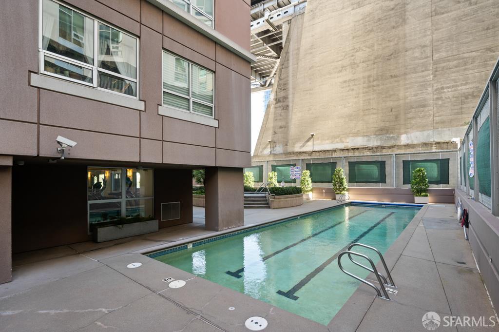 400 Beale Street # 403