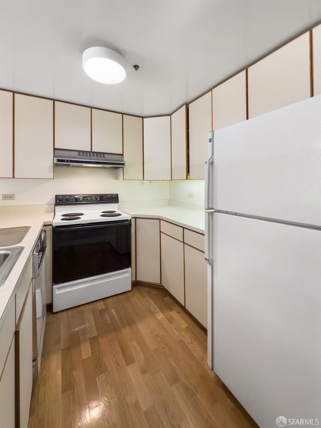601 Van Ness Avenue # 322