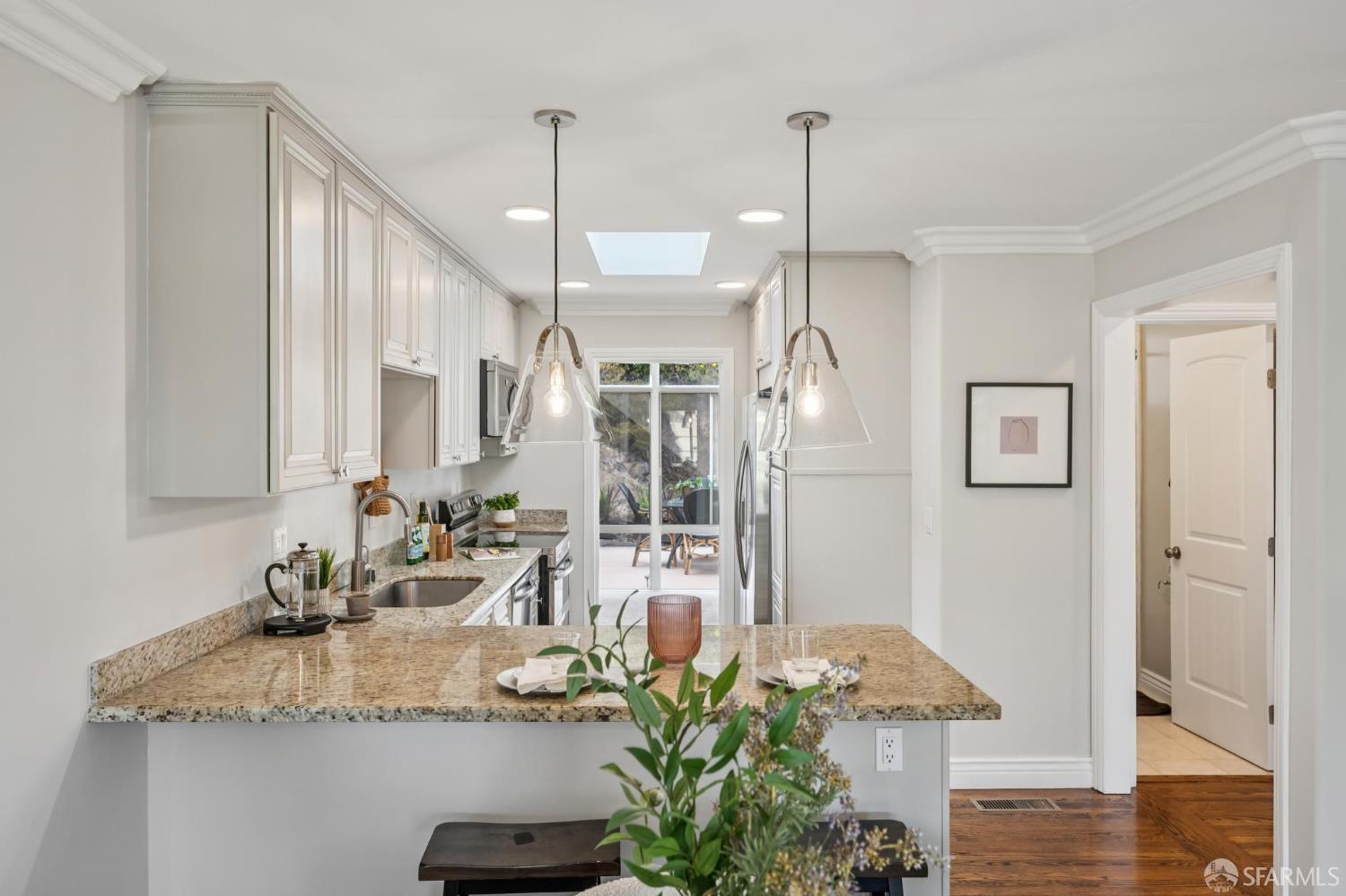330 Los Palmos Drive