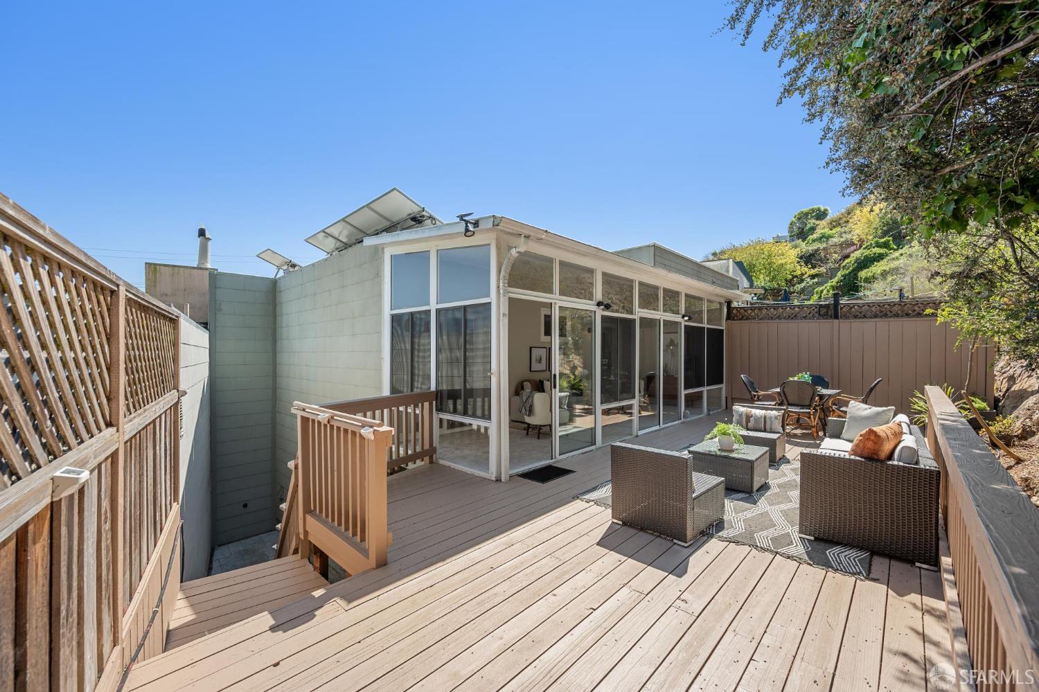330 Los Palmos Drive