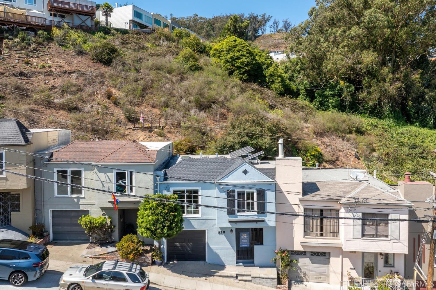 330 Los Palmos Drive