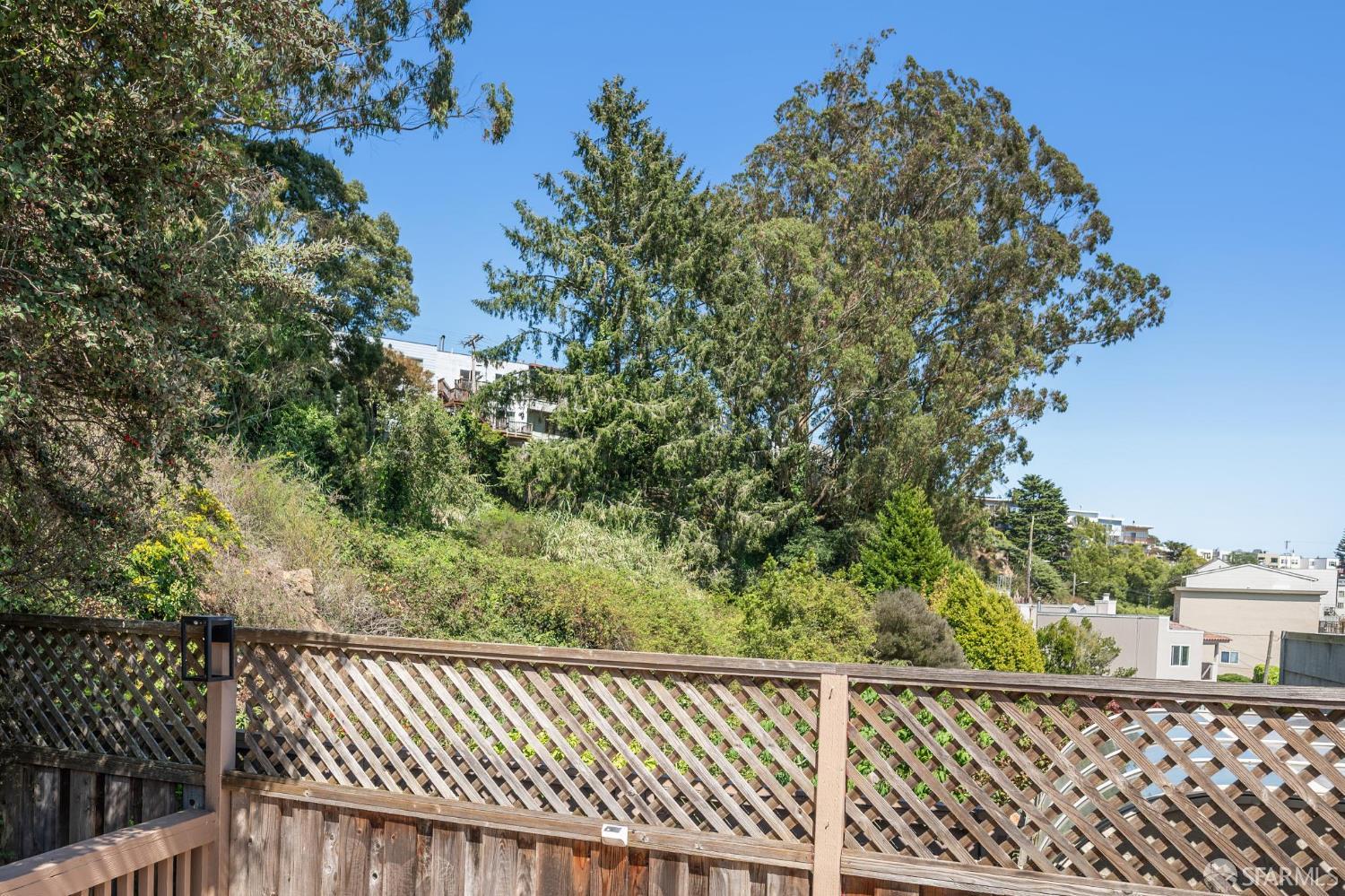330 Los Palmos Drive