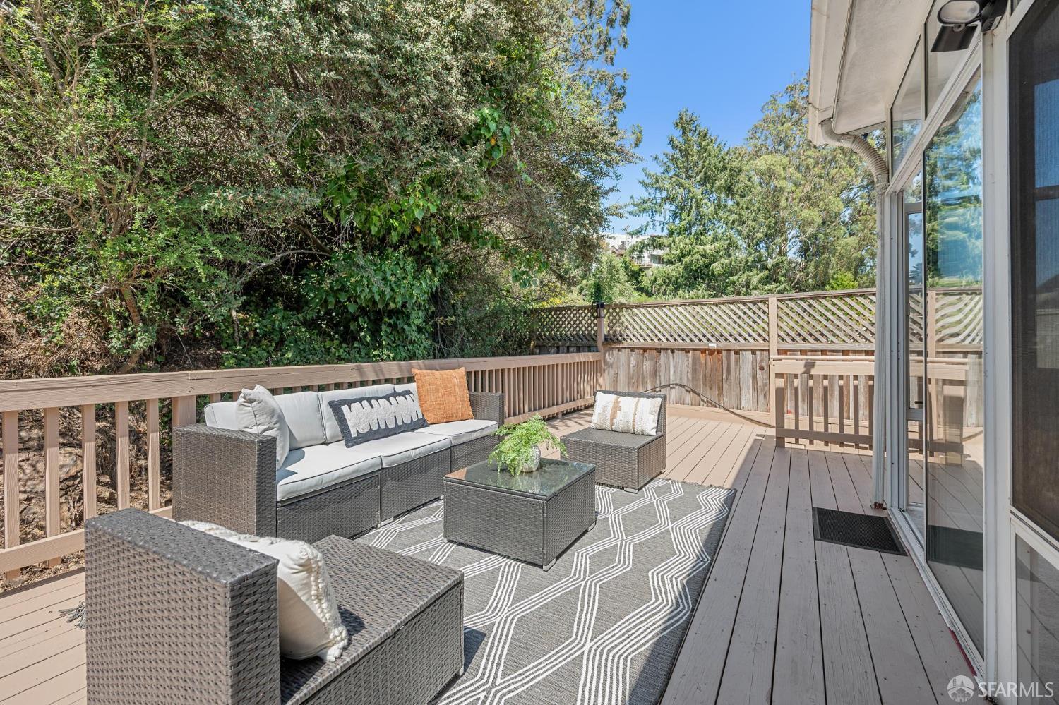 330 Los Palmos Drive