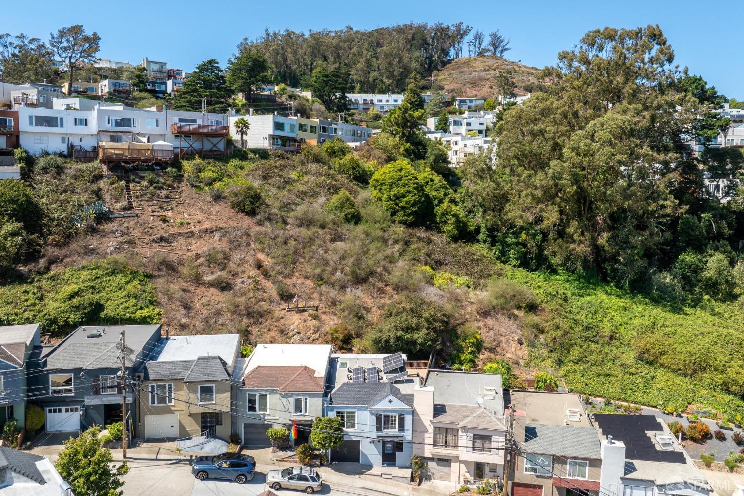 330 Los Palmos Drive