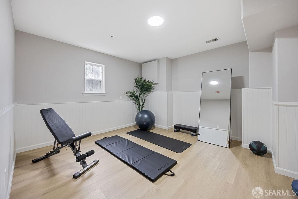 385 Castle Street, Daly City