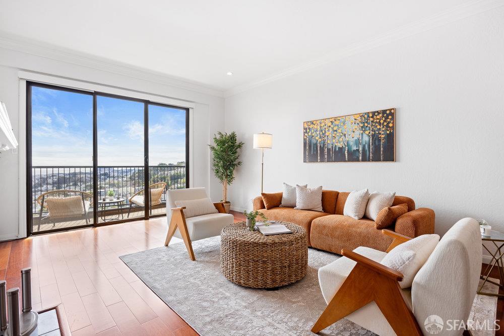 945 Corbett Avenue #206, San Francisco