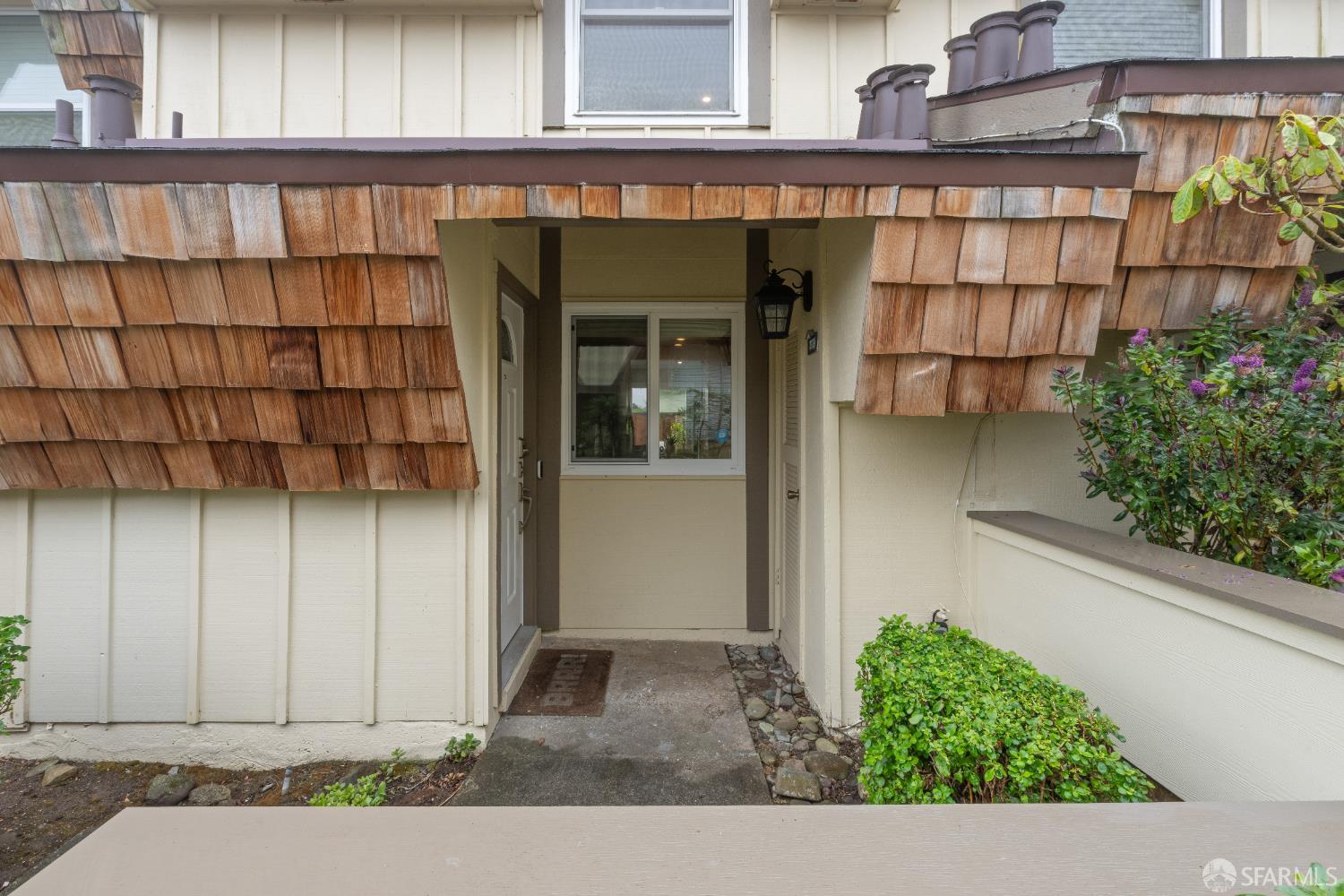2779 Duhallow Way, South San Francisco