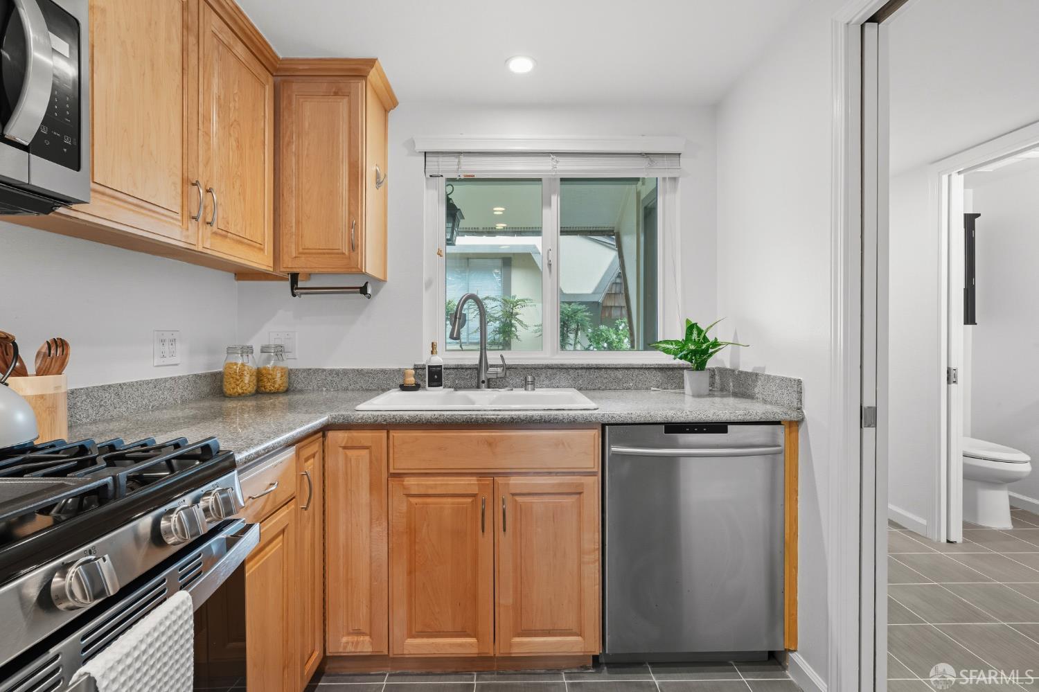 2779 Duhallow Way, South San Francisco